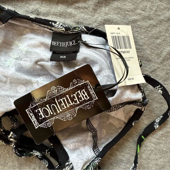 SZ XS Hot Topic Beetlejuice Strappy Crop Top with Pattern Strip Design - Picture 4 of 4